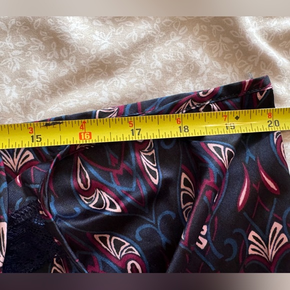 APT 9 THREE PIECE PAJAMA SET. MIX & MATCH CAMI IS XXL. SHORT & LONG PANTS ARE XL - Picture 13 of 16